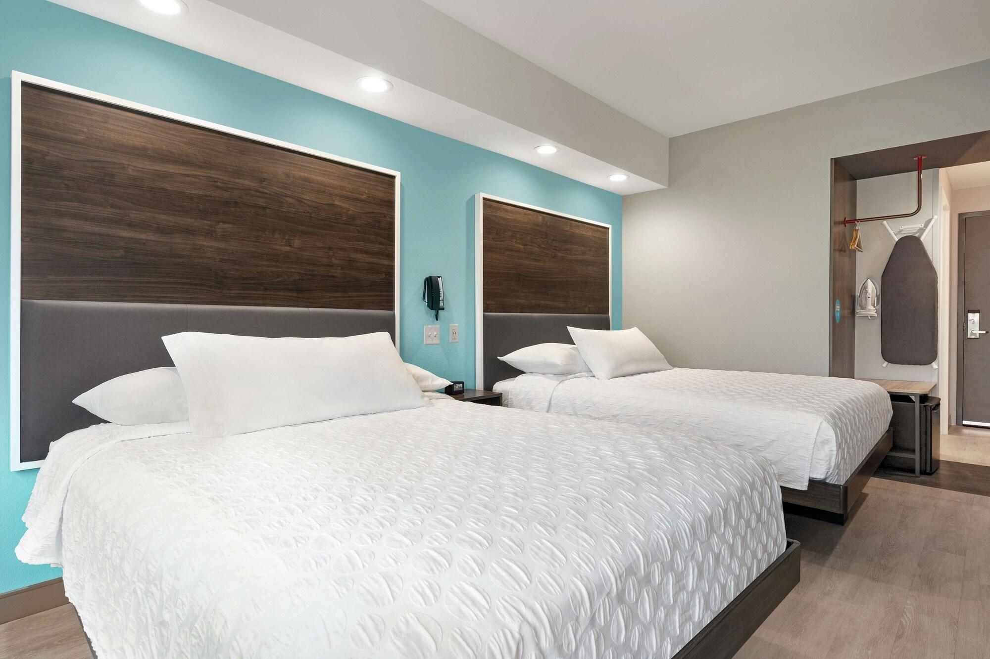 Tru By Hilton Florence I-95 Экстерьер фото
